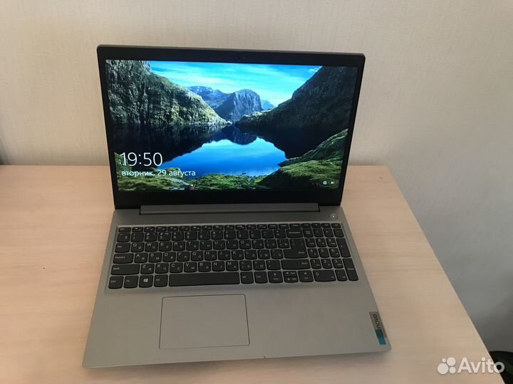 Lenovo ideapad 3 Ryzen 3 4300u