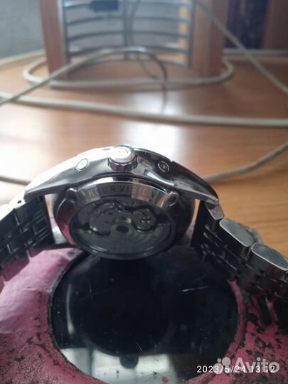 Продам часы наручные