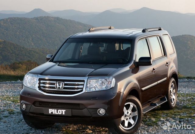 Лобовое стекло на Хонда Пилот