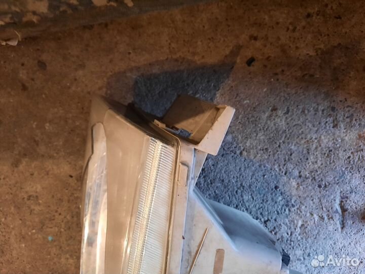 Корпус фары левой Skoda Octavia Tour