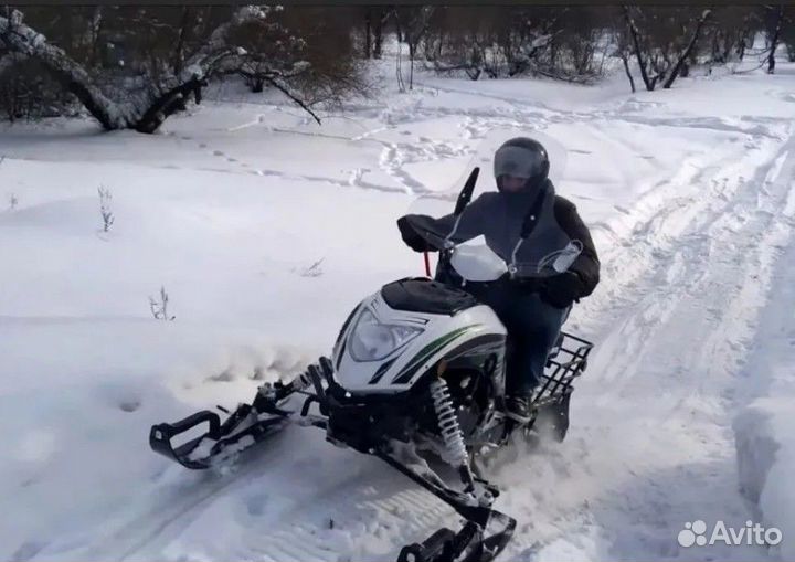 Снегоход SnowFox 200