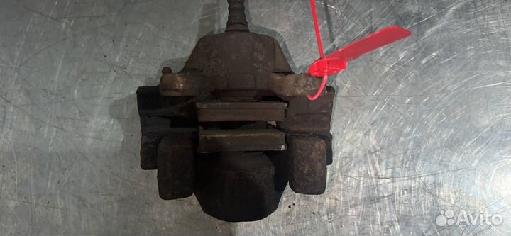 Суппорт тормозной задний правый Mercedes-Benz