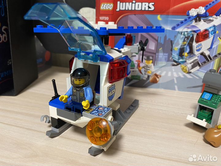 Lego Juniors 10720 Погоня на полицейском вертолете