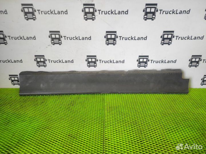 Верхняя накладка радиатора Volvo Fh 4