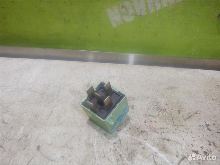 Реле топливного насоса бмв Е39