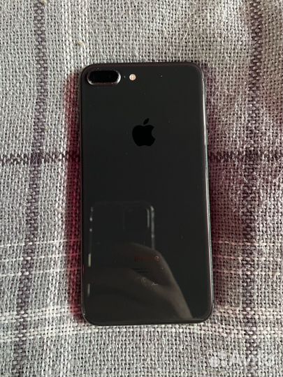 iPhone 8 Plus, 64 ГБ