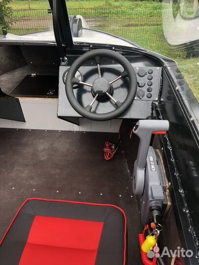 Ремонт лодок, катеров. Установка допоборудования