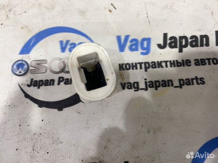 Крепление сиденья Audi A5 T8 cala 2008