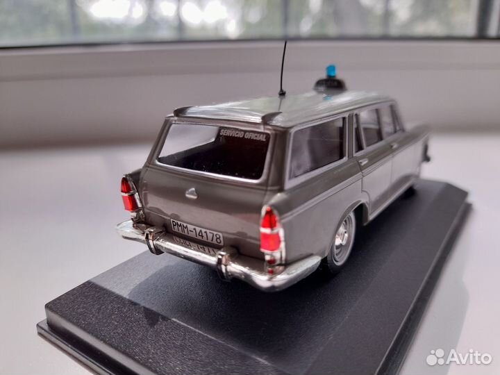 1/43 Seat 1500 Familiar Policia