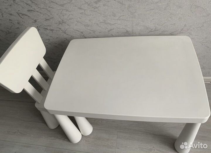 Детский стол и стул IKEA