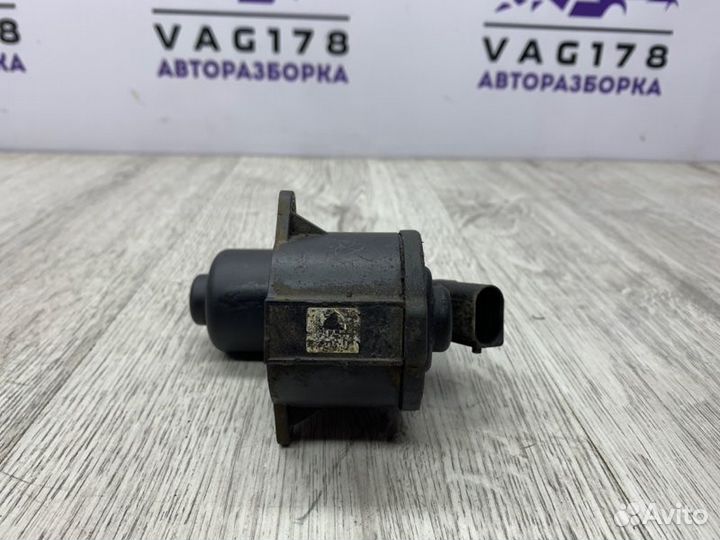 Моторчик стояночного тормоза Volkswagen Passat B6