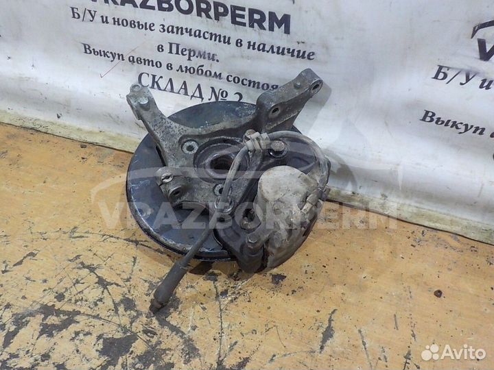 Кулак поворотный передний левый Opel Insignia