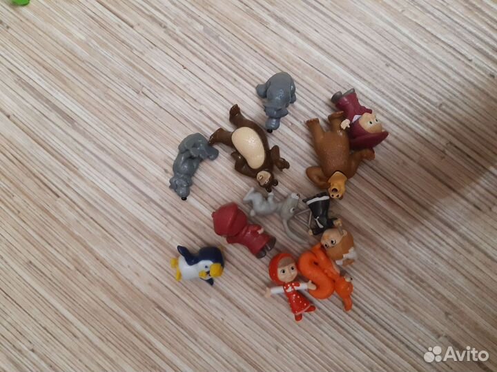 Игрушки из киндера разные