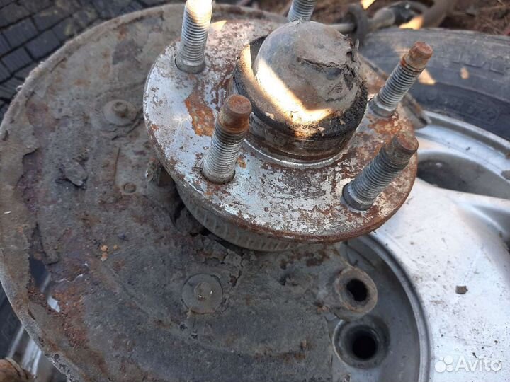 Ступица задняя Ford Taurus 2