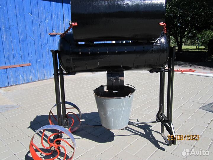 Мангал на колёсах