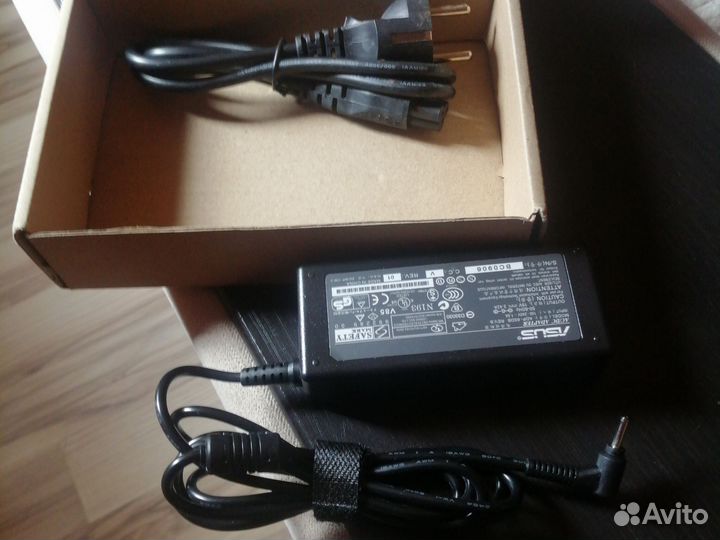 Зарядка на нетбук asus