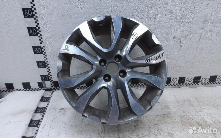 Диск колеса литой LADA xray Cross R17