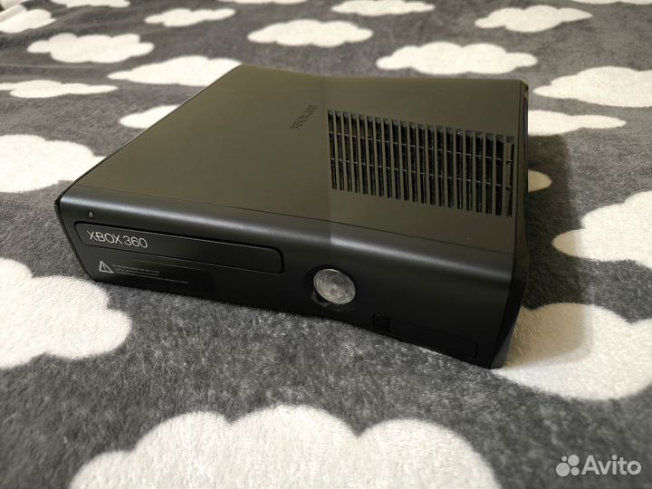 Xbox 360 Slim 250Gb Прошитая