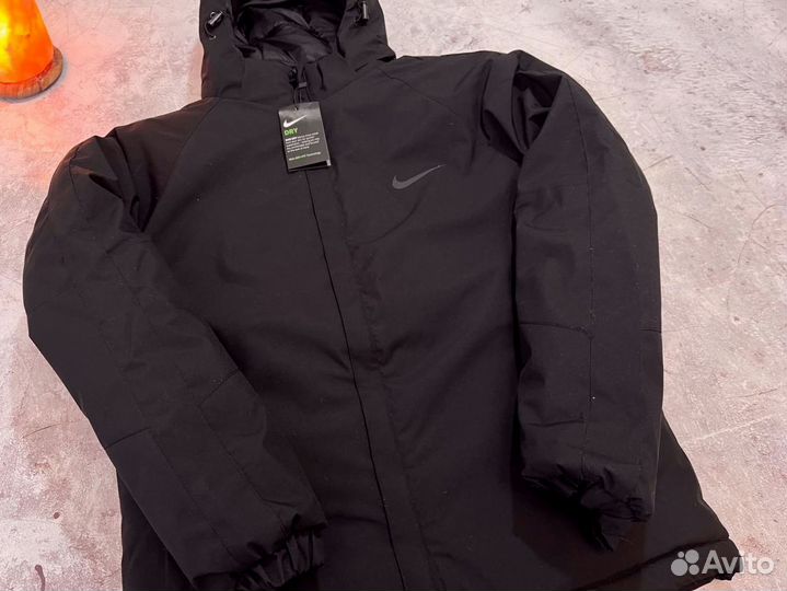 Куртки Nike на зиму