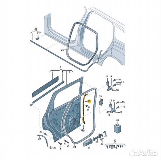 Уплотнитель двери задний правый Audi Q7 4MB