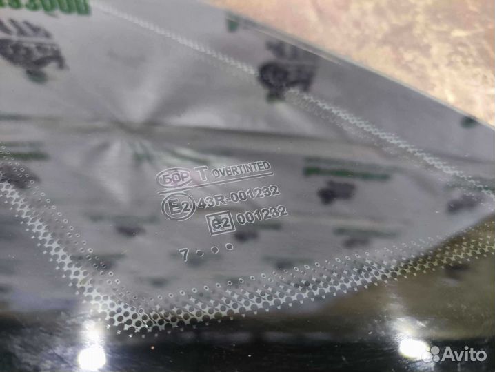 Форточка задняя левая ваз (LADA) Priora седан