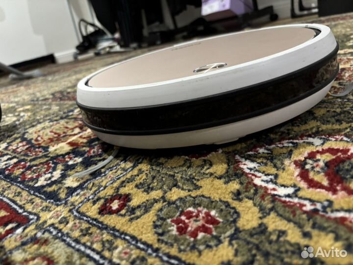 Робот пылесос