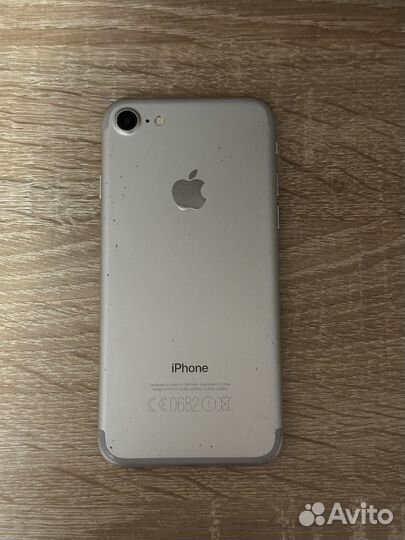 iPhone 7, 32 ГБ