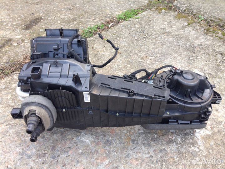 Корпус печки VW Caddy 2004-2010 в сборе