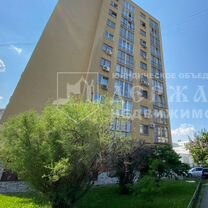 2-к. квартира, 75 м², 1/12 эт.