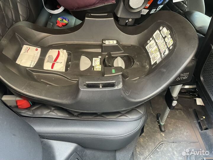 Автокресло Britax Romer Baby Safe i size с базой