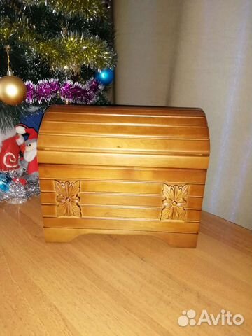 Сундук деревянный
