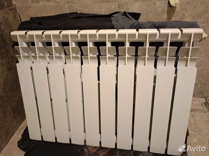 Радиаторы отопления бу биметалл 6 и 10 секций