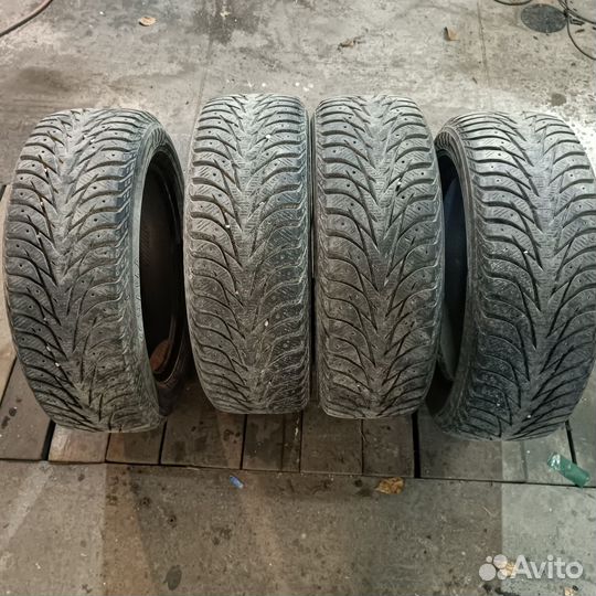 Yokohama Ice Guard Stud IG35 215/60 R17