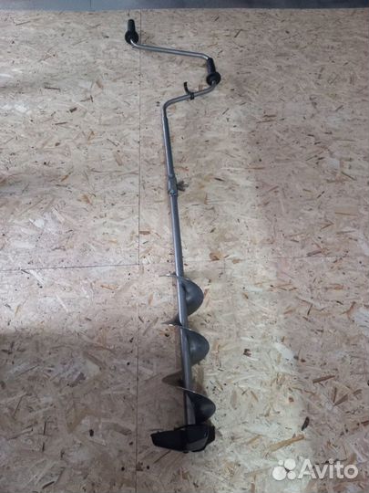 Титановый ледобур трехножевой 130