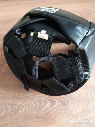 Шлем для единоборств