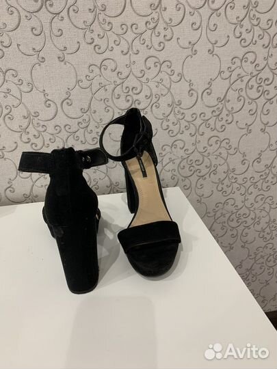 Босоножки женские 39 размер