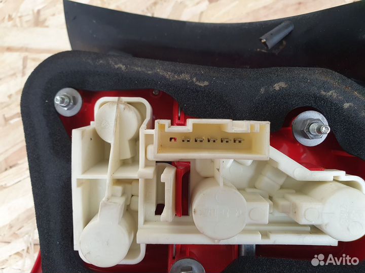 BMW E91 Фонарь задний наружный левый