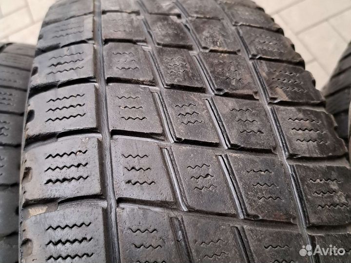 Toyo H09 215/70 R15C 109R