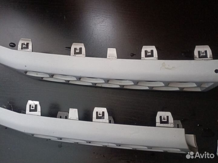 Молдинги решётки радиатора на Донг фенг н30 cross