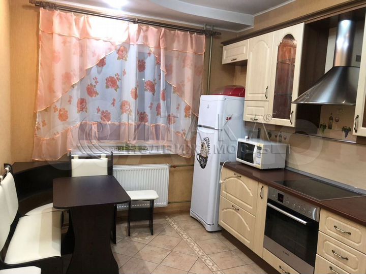 2-к. квартира, 60 м², 9/16 эт.