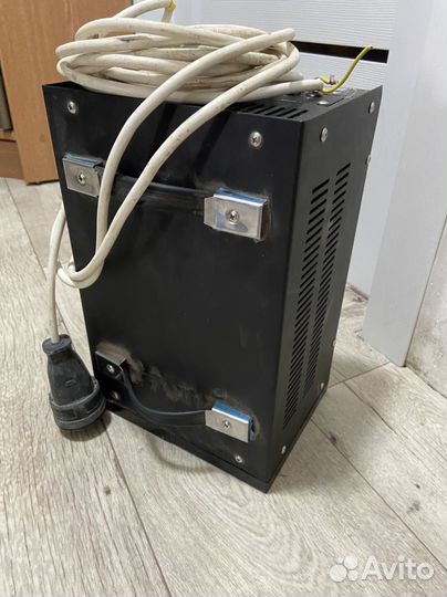 Стабилизатор Ресанта