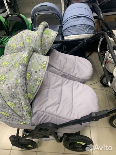 Коляска для двойни на гарантии