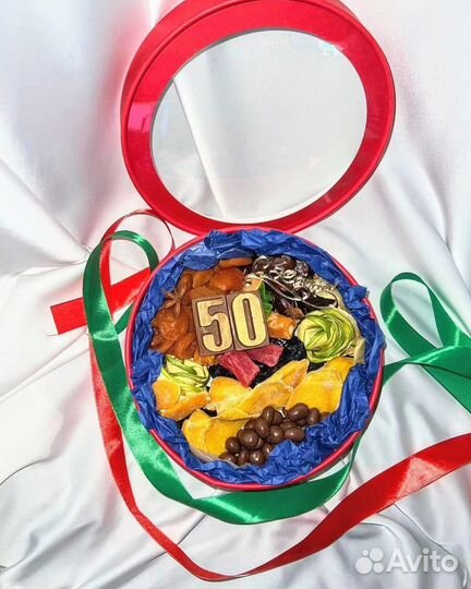 Букеты из зефира, колбасы, шоколада, сухофруктов