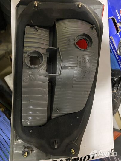 Фонарь задний тойота ардео