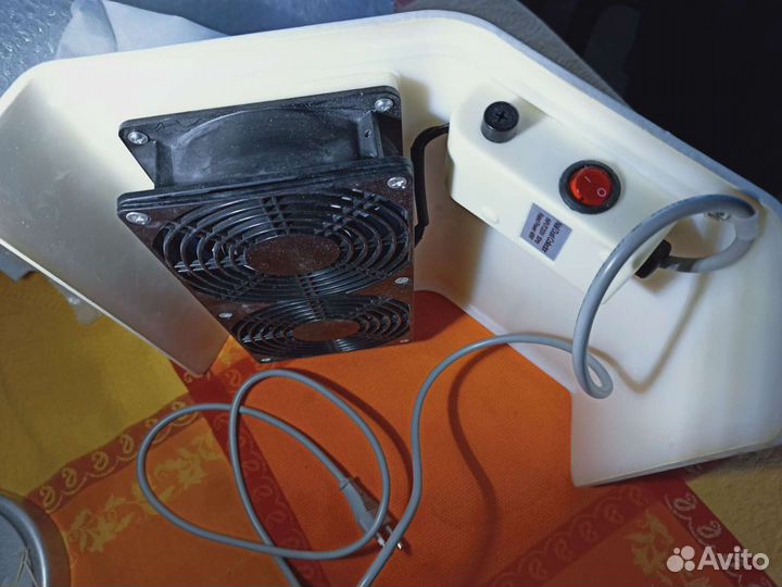 Пылесос для маникюра настольный 65W