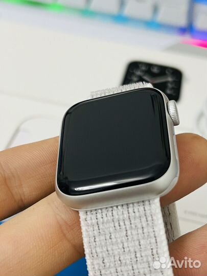 Отличные часы Apple Watch SE 1 Gen Silver