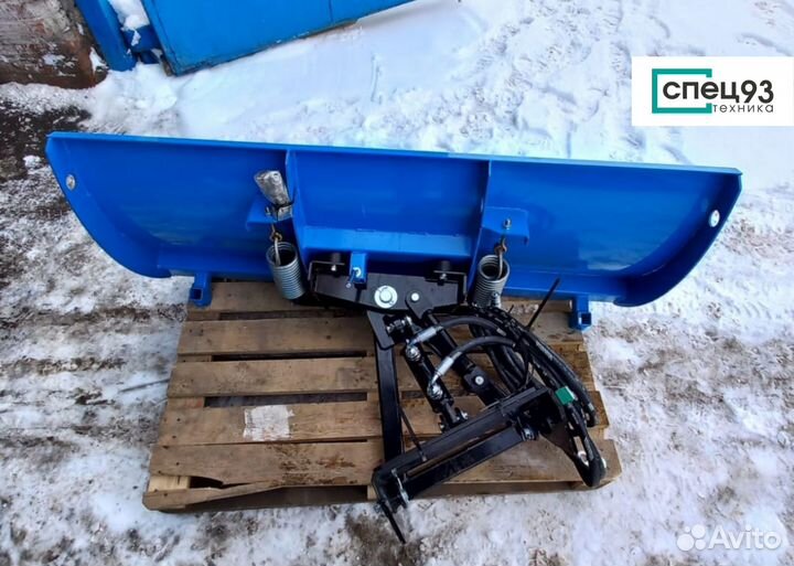 Снежный отвал с поворотом для трактора