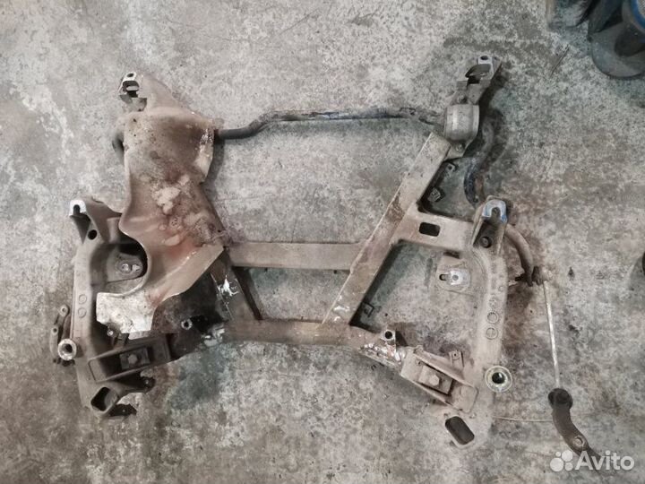 Подрамник Bmw 5-Series E39 M54B25 2002