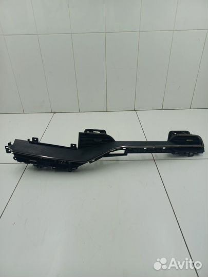 Дефлектор воздушный центральный (Haval F7)