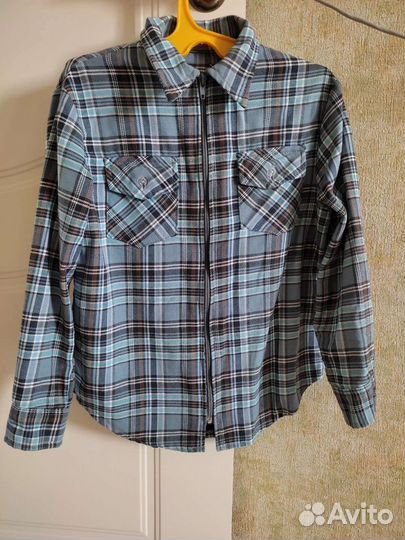 Рубашки, состояние новых. Тепленькие, 10-11 лет